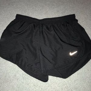 🖤🖤NIKE Dri-Fit women’s running shorts🖤🖤